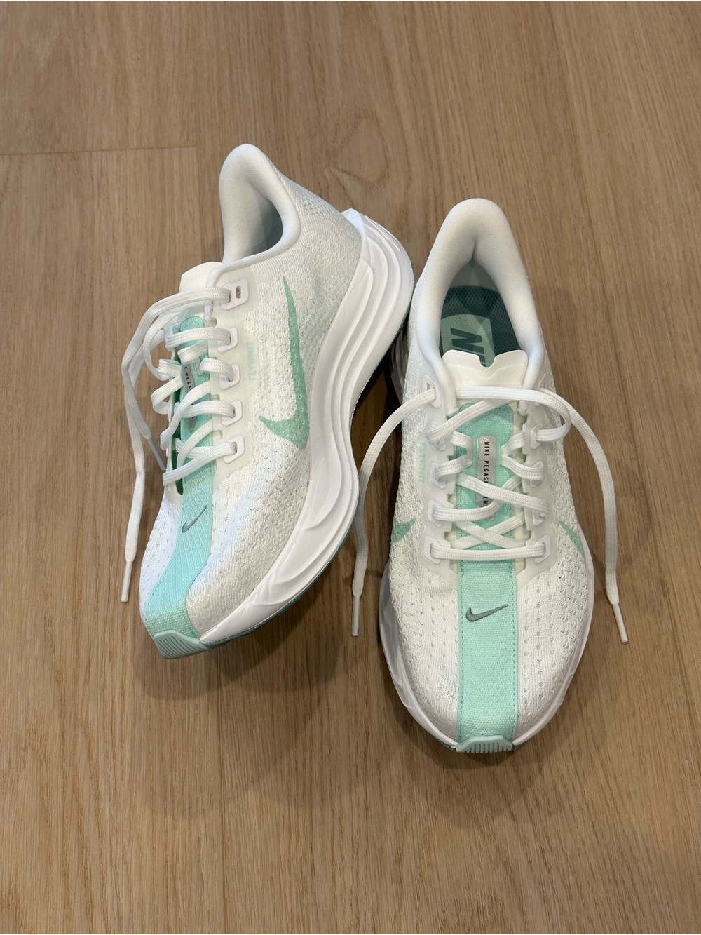 Nike Women's Pegasus Plus Running Shoes - Mint Foam White - Size 7.5